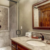 Отель 5 O Clock Lodge Peak 8 Private Home by Pinnacle Lodging, фото 8