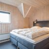 Отель 6 Person Holiday Home on a Holiday Park in Hvide Sande, фото 4