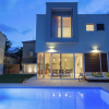 Отель Luxurious Villa With Private Pool and Garden, фото 1