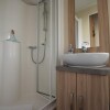 Отель Benarama Lovely Dog Friendly Two Bed Lodge Sleeps 4 Close to Ryde, фото 8