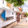 Отель Deluxe Hotel, фото 1
