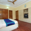 Отель OYO 10208 Home Valley View 2BHK Kasauli, фото 4