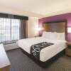 Отель La Quinta Inn & Suites by Wyndham Fort Worth North, фото 4