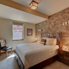 Отель Cozens Pointe I-101 2 Bedroom Condo by RedAwning, фото 50