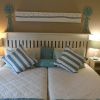 Отель Tripple Room 3 Singlesking Single Cherry Lane Self Catering and BB, фото 6