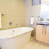 Отель Sandton Grand Suites, фото 10