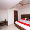 Отель Oyo 19610 Hotel Nutan Krishna, фото 4