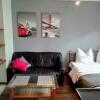 Отель Apartamenty Krzywe Okna в Зелёна-Гуре