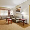 Отель Country Inn & Suites by Radisson, Charlotte I-85 Airport, NC, фото 4