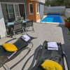 Отель Funtastic Pool Villa Apartments, фото 14