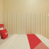Отель OYO 91453 Hotel Srikandi Gejayan, фото 16