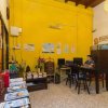 Отель Cocoa Mews Cafe & Homestay - Hostel, фото 18