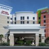 Отель Home2 Suites by Hilton Cape Canaveral Cruise Port, FL в Мысе Канаверале