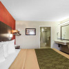Отель Econo Lodge North, фото 25