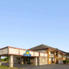 Отель Days Inn by Wyndham Queensbury/Lake George, фото 1