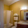 Отель Candlewood Suites Airport, an IHG Hotel, фото 8