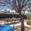 Отель Acacia By Avantstay Modern J Tree Escape w/ Cowboy Pool, Fire Pit, Ping Pong & Pool Table, фото 1