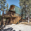 Отель Lucky Bear Lodge by Vtrips, фото 1