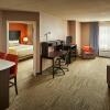Отель Staybridge Suites Hamilton Downtown, an IHG Hotel, фото 6