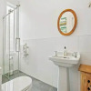 Отель Cheerful 1 Bedroom Home With Free Parking, фото 7