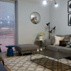 Отель Stylish Highcross 1bed Apartment- Central, фото 3