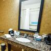 Отель Hampton Inn and Suites Pine Bluff, фото 12