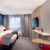 Отель Holiday Inn Express London Heathrow T4, an IHG Hotel, фото 7
