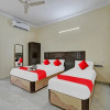 Отель Oyo 70196 Hotel Raj Inn, фото 10