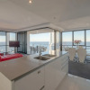 Отель Circle on Cavill Luxury 2-Bedroom Ocean Views, фото 4
