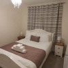 Отель Lovely 3-bed House in Luton, фото 9