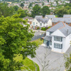 Отель Greenacre - Close to Beaches With Hydropool spa, фото 27