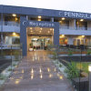 Отель Peninsula Nelson Bay Motel and Serviced Apartments в Нельсон-Бэй