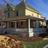 Отель Harrison House Bed & Breakfast в Нейпервилле