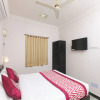 Отель OYO 11661 Krishna Park, фото 16