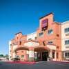 Отель Comfort Suites North Albuquerque Balloon Fiesta Park, фото 1