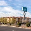 Отель Quality Inn & Suites El Paso I-10 в Эль-Пасо