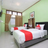 Отель OYO 1046 Omah Pathok, фото 21