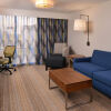 Отель Holiday Inn Express Hotel & Suites Springfield, фото 39