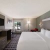 Отель Quality Inn & Suites DFW Airport South, фото 40