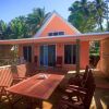 Отель Sa'Moana Beach Bungalows в Сиуму