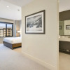 Отель Modern & Luxurious 2 Br - Ski In/ski Out! 2 Bedroom Condo by Redawning, фото 2