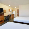 Отель WoodSpring Suites Raleigh Northeast Wake Forest, фото 5