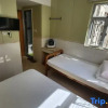 Отель Wai Wah Guesthouse (Near Hong Kong West Kowloon Railway Station), фото 3