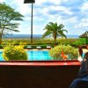 Отель Lake Nakuru Lodge, фото 1