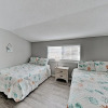 Отель Newly Remodeled W/ Pool - Steps To Beach! 2 Bedroom Condo, фото 3