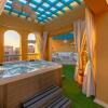 Отель Heated Jacuzzi 2BR Apartment on Yacht view, фото 15