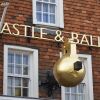 Отель Castle And Ball by Greene King Inns, фото 1