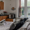Отель Bv Comfy Studio At Maningham Lane Bradford, фото 7