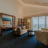 Отель Renaissance Ocean Suites, фото 14