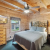 Отель Wolf Den 4 Bedroom Cabin by Redawning, фото 7